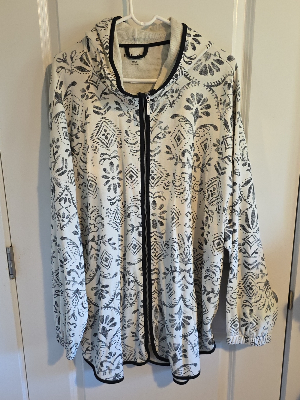 LIVI By Lane Bryant Women's Cream Zip-Front Patterned Jacket